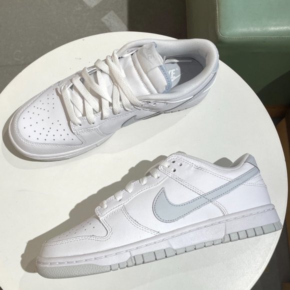 Gray women's Nike dunk low casual sneakers - Picture 3 of 5